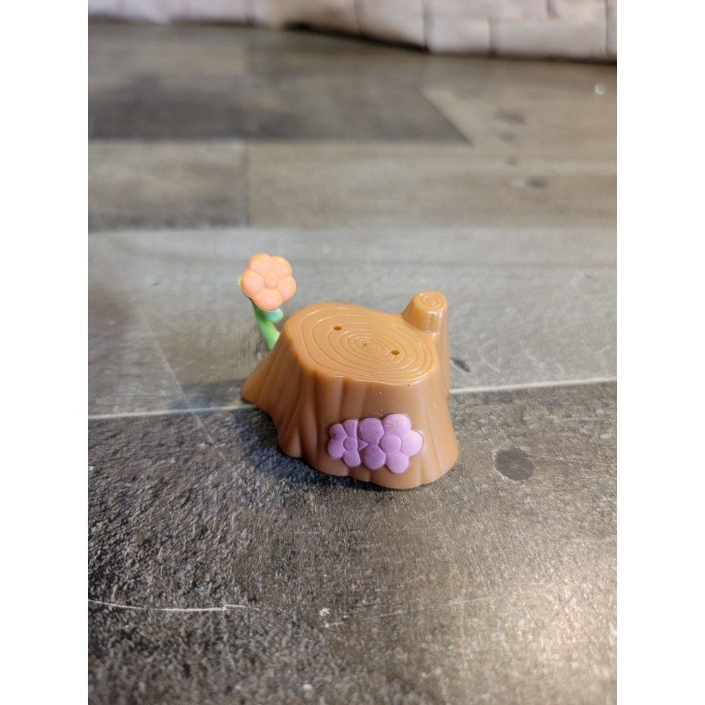 Tree stump flower 2006‎ hasbro scene toy accessory